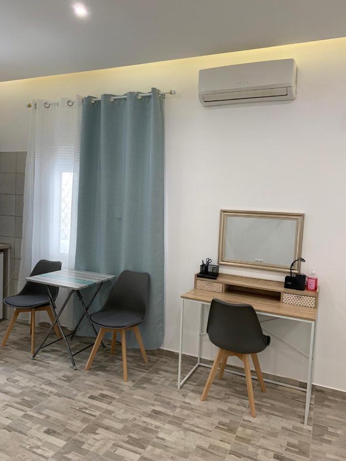 Santorini Studio For 2 Person In Athens Near Sea& Center Apartamento Exterior foto
